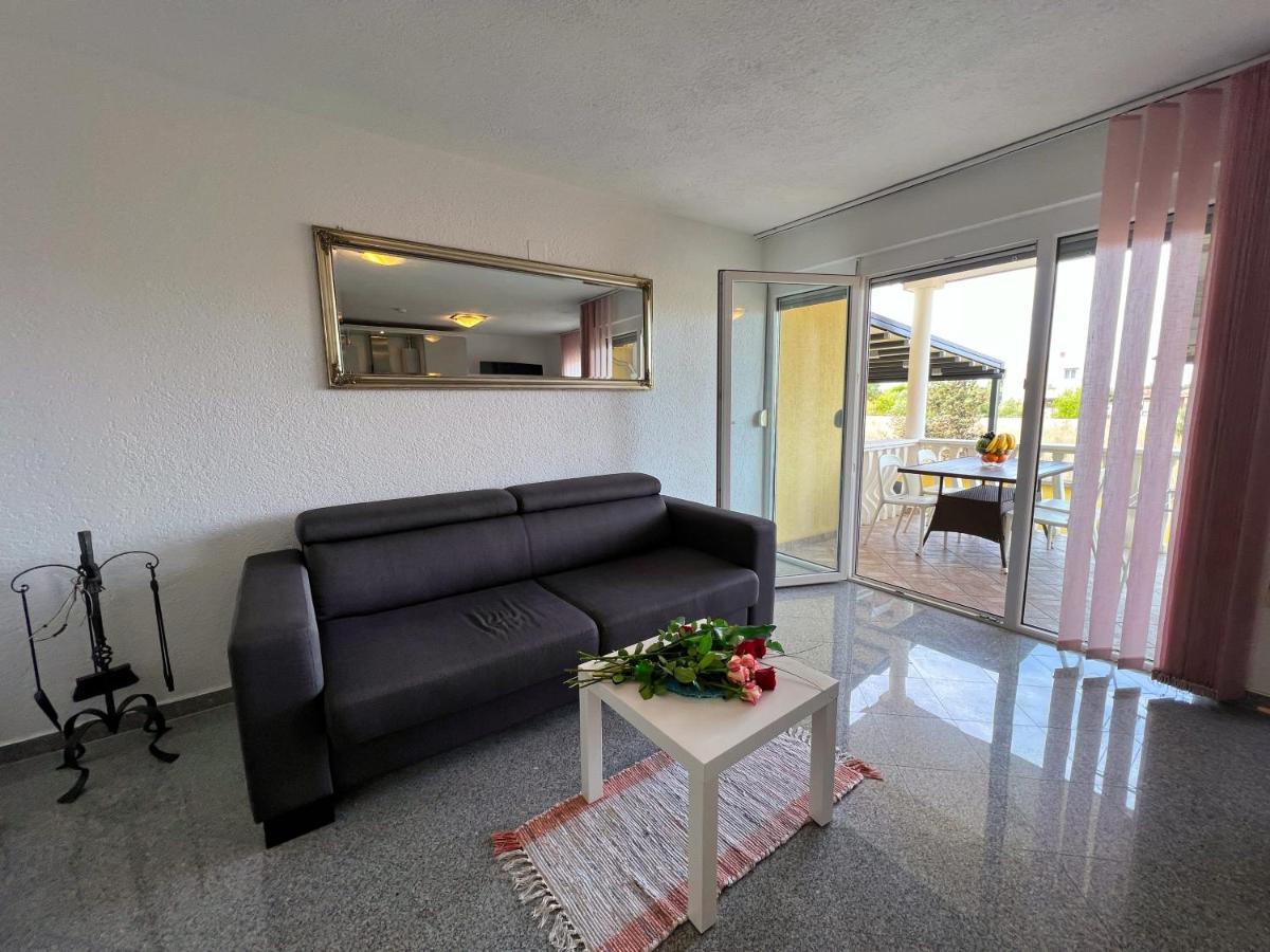 Apartments Dream House Zaton ザトン エクステリア 写真